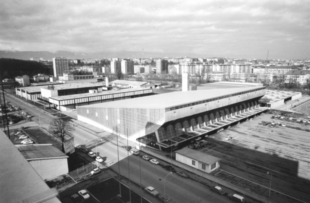 Les Vernets, avec la bande de terrain destinée aux équipements publics de la Ville de Genève, 1967