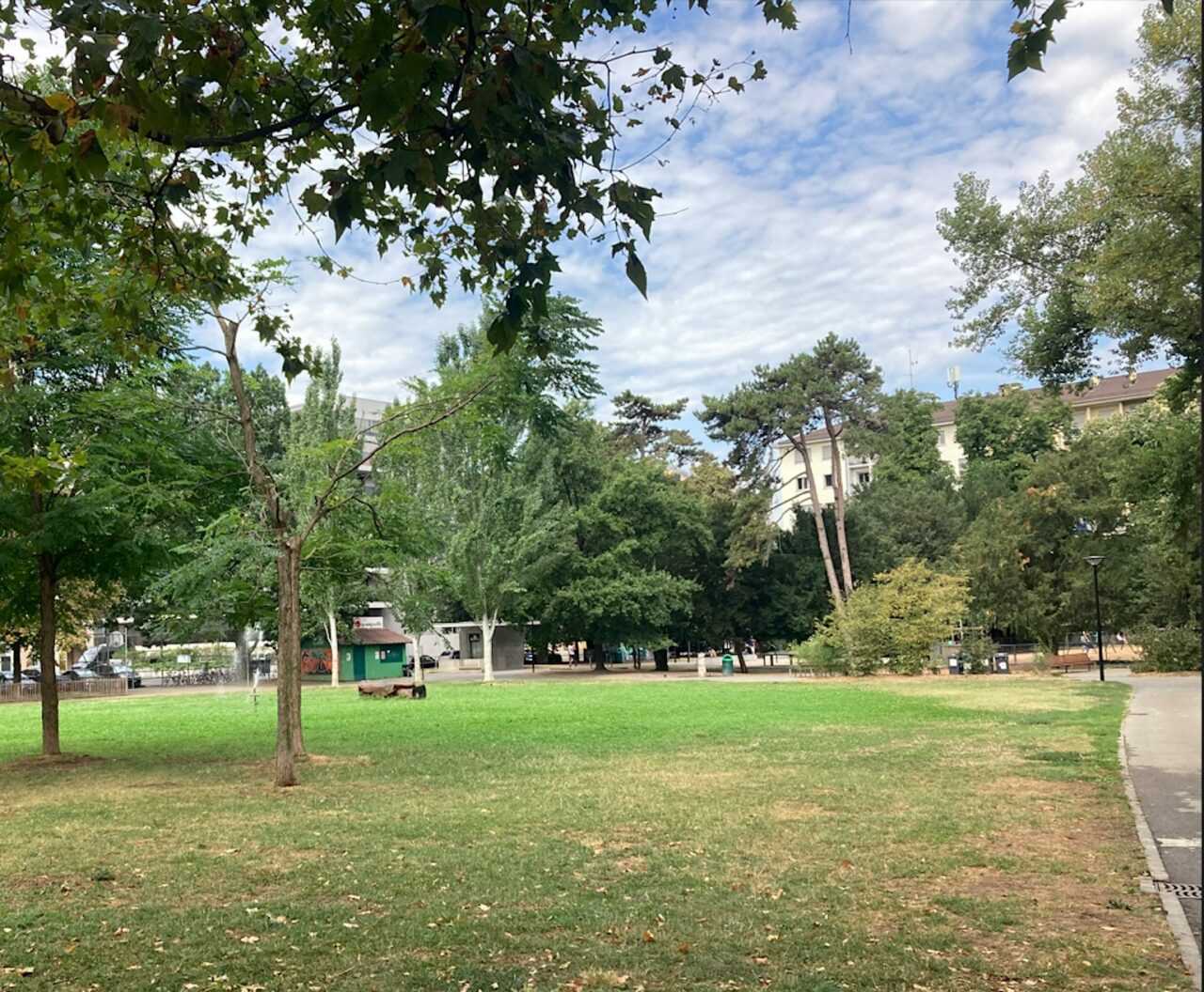 Le Parc Eglantyne-Jebb au cœur des Acacias